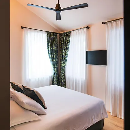 7oaks Noble House Hotel