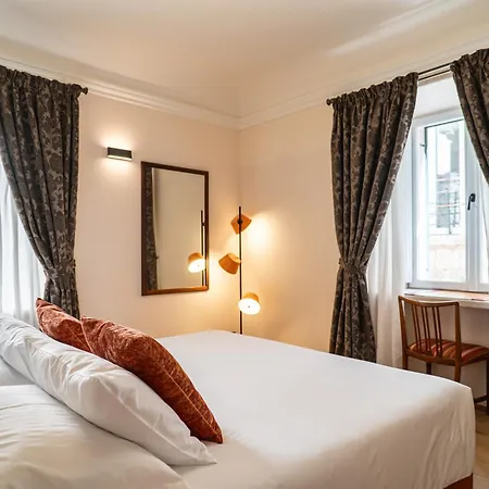 Hotel 7oaks Noble House