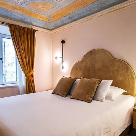 7oaks Noble House Hotel